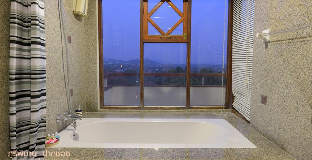 Phuripimarn Penthouse Pak Chong Esterno foto